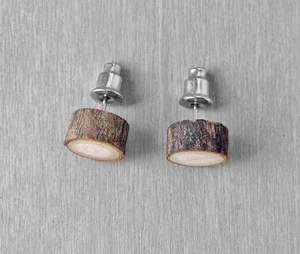 Boucles d'oreilles de créateur Marques SCI populaires Bijoux de mode faits à la main pour femmes Boucles d'oreilles en bois de rotin naturel personnalisées - Product Image 6
