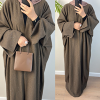Gaun Abaya Wanita Panjang Lantai Lengan Tiga Perempat Bahan Crepe Kerah O Warna Solid Bernapas Nyaman
