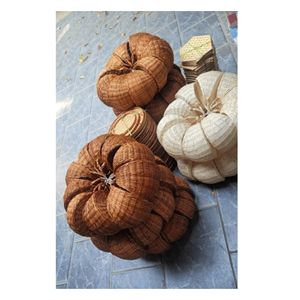 Panier suspendu en rotin tissé à la main, panier suspendu en rotin pour le rangement mural et la décoration de bureau, origine Vietnam - Product Image 3