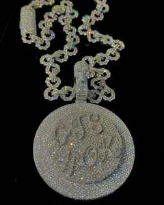 Pendentif personnalisable en forme de dessin animé en argent sterling 925 pour hommes 3Ct Princess Cut Moissanite avec Channel Set Hip Hop Style Charm - Product Image 2