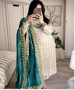 Salwar Kameez paquistaní para mujer en diseño de boutique con traje Gharara estilo tenedor y vestido de noche modesto Dupatta de tres piezas - Product Image 2
