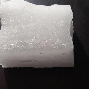 Bulk Solid <b>Paraffin</b> Wax 58-60 for Cosmetic Applications - Product Image 1