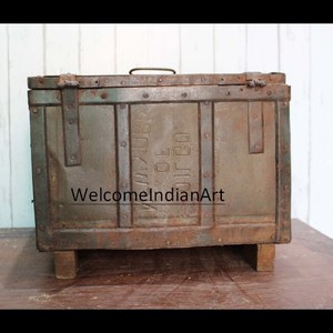 Boîte de rangement en bois antique avec publicité décorative en métal style vintage - Product Image 4