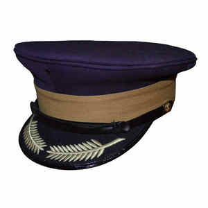 Couvre-chef officiel OEM avec coutures de qualité supérieure, personnalisation des couleurs et badge en métal pour les contrats d'approvisionnement institutionnel - Product Image 4