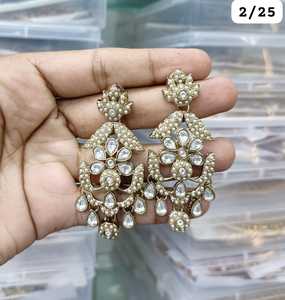 Traditionnel et à la mode dernier concepteur indien en gros bijoux de jhumka Kundan boucle d'oreille pour les femmes élégant boucle d'oreille bijoux - Product Image 4