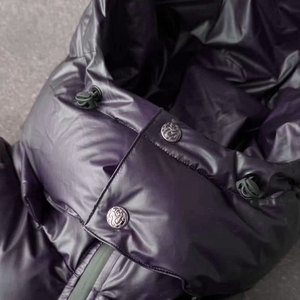 Chaqueta de Plumón con Capucha, Resistente al Viento, de Invierno, Gruesa, Vintage, con Estampado de Tinta Termocrómica Personalizada OEM - Product Image 4