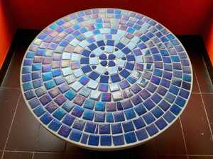 Table d'appoint en mosaïque éblouissante: Art irisé-Table basse bleue-Table d'appoint-Décor de salon-Cadeau - Product Image 5