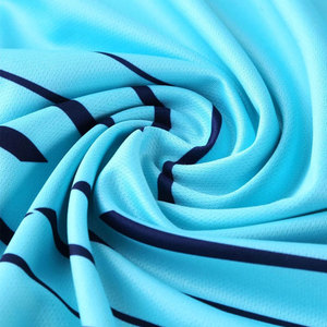 Uniforme de football personnalisé de haute qualité, à prix avantageux, en polyester 100%, séchage rapide, durable, couleur personnalisée pour adultes - Product Image 5