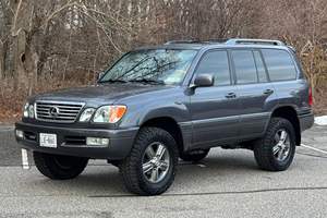 Lexus LX 470 Usado en Buen Estado, Año 2006, ~91400 Millas, Motor V8 de 4.7 Litros, Tracción en las Cuatro Ruedas, Recién Servido - Product Image 1