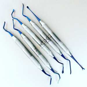 Ensemble d'instruments composites dentaires cliniques 4 pièces Kit de remplissage et de contour d'amalgame Instruments d'obturation dentaire personnalisables - Product Image 1