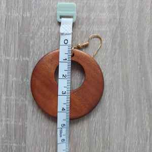 Boucles d'oreilles indiennes en bois fabriquées à la main femmes filles mode boucles d'oreilles naturelles élégantes bijoux d'oreille de haute qualité - Product Image 4