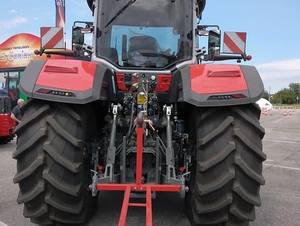 Tracteur agricole Massey Ferguson 290 avec boîte de vitesses et pompe pour climatiseur 12V-Option en Europe - Product Image 2