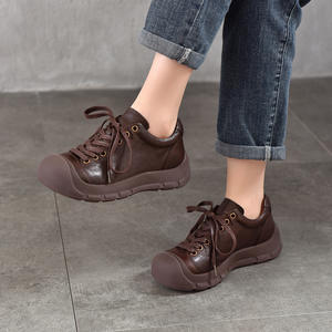 รองเท้าบูทผู้หญิงสำหรับเดินป่า กันน้ำ ระบายอากาศได้ดี เหมาะสำหรับเดินป่า ลุยน้ำ รองเท้าบูทกันน้ำ PVC - Product Image 1