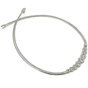 Elegante Collar de Plata para Mujer con Cristales de Circonita Cúbica - Product Image 1