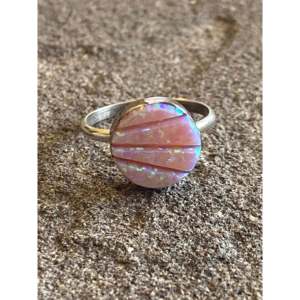 Anillo Navajo de Moda con Ópalo y Plata de Ley, Engaste en Oro Rosa y Plata, Talla 6.25, Técnica de Incrustación, Piedras Preciosas Naturales - Product Image 1