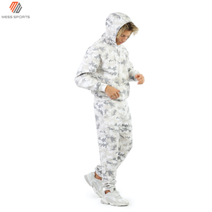 Ensemble de survêtement pour homme MESS SPORTS OEM, design sportif, capuche élégante, hiver, coupe-vent, respirant, 100% coton et design personnalisé - Product Image 5