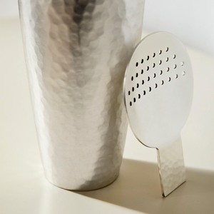 Coctelera de Acero Inoxidable Martillado con Colador Incorporado, Diseño Elegante a Prueba de Fugas para Bares Profesionales y Domésticos - Product Image 2
