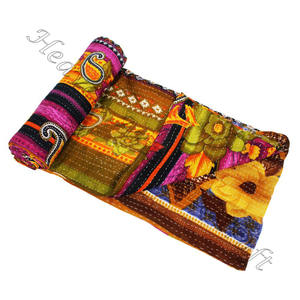 Manta India Kantha Hecha a Mano, de Algodón Gudari Estampado, Proveedor Dorado, Venta al por Mayor para Hoteles - GD1038 - Product Image 6