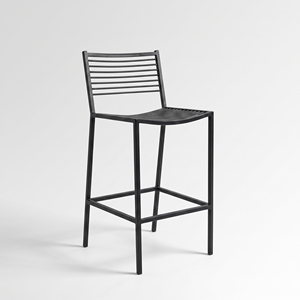 Tabouret de bar moderne en métal avec assise rectangulaire et pieds coniques, design minimaliste pour l'extérieur, mobilier commercial durable - Product Image 6