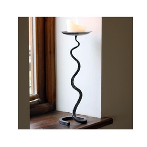 Candelabros metálicos geométricos contemporáneos, perfectos para la decoración moderna del hogar, iluminación ambiental de mesa y exhibición. - Product Image 3