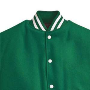 Vestes universitaires Letterman vertes en laine personnalisées Old School avec manches en cuir personnalisées Varsity Jacket pour unisexe - Product Image 4