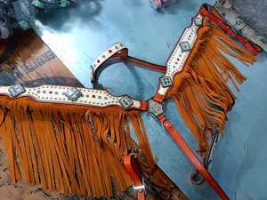 Best Quality Genuine <b>Leather</b> Western Beaded Headstall & Breast Collar Set With Hand <b>Tooling</b> <b>Work</b> Supplier Wholesale Manufacturer - Product Image 4