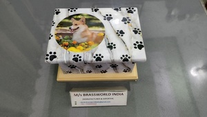 Vente en Gros Personnalisation Simple Fait à la Main Carré en Bois de Sesham Urne de Crémation en Bois pour Cendres d'Animaux de Compagnie Adulte - Product Image 4