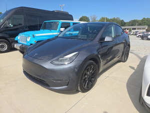 2023 T * esla Modèle Y d'occasion longue portée - Product Image 1