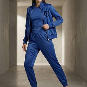 Ensemble de survêtement court en coton mercerisé de luxe haut de gamme pour femme, bleu royal, tissu brillant, texture lisse, streetwear premium, deux pièces - Product Image 1