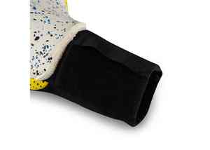 ถุงมือผู้รักษาประตูฟุตบอลคุณภาพสูง ดีไซน์ล่าสุด พิมพ์โลโก้ตามสั่ง สวมใส่สบาย สำหรับทุกเพศทุกวัย SPORTS WORLD SWB-79 แบบปรับแต่งได้ - Product Image 3