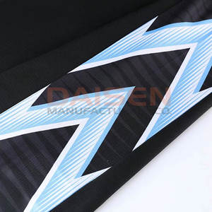 Uniforme de Baloncesto de Material Duradero y Cómodo, Color Sólido, Hecho en Pakistán - Product Image 5