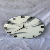 Jam Dinding Gantung Satu Sisi Modern dengan Jarum Penunjuk Waktu, Gerakan Senyap, Resin Buatan Tangan yang Elegan, Warna dan Ukuran Dapat Disesuaikan