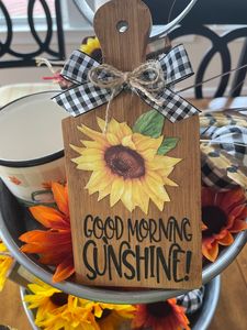 Tabla de cortar de madera de acacia con forma personalizada sostenible a bajo precio, tabla de cortar multiusos, tabla de queso con acero inoxidable - Product Image 2