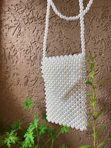 Sac de rangement en plastique moderne avec perles d'ivoire |   Sac à main et sac à bandoulière artisanal de grande capacité |   Armoire applicable - Product Image 4