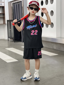 メッシュキッズバスケットボールユニフォームセット ポリエステル製スポーツバスケットボールジャージ トレーニングTシャツ 男の子用屋外練習着 # 4人のモブリー - Product Image 5