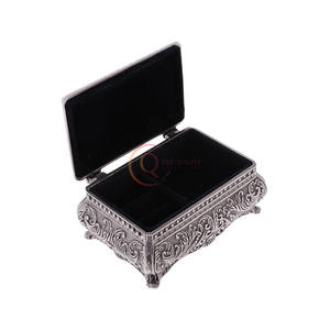 Coffre exquis pour bijoux chéris et design floral luxueux idéal pour la décoration de la maison cadeau donnant et protégeant des articles - Product Image 6