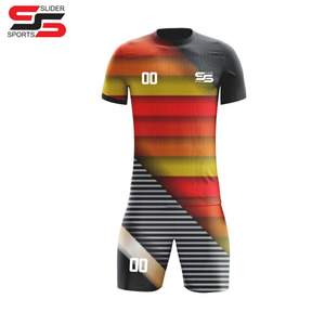 Ensembles d'uniformes de football sublimés personnalisés Matériau en polyester Uniforme d'usure en gros de prix et de quantité - Product Image 2
