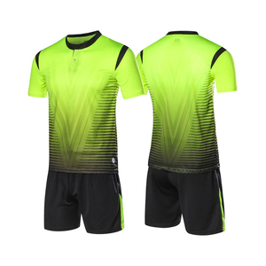 เสื้อฟุตบอลชุด22/23 - Product Image 4