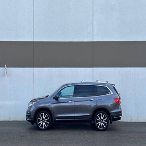 Honda Pilot Touring 2019 d'occasion en excellent état avec sièges de capitaine arrière - Product Image 2