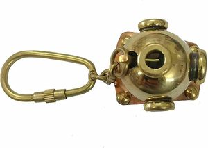 Casco de Buceo Marino de Latón Pulido con Llavero, Artículos Náuticos, Coleccionable Artístico de 3 Pulgadas - Product Image 2