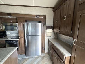 F-o-r-e-s-t R-i-v-e-r C-e-d-a-r C-r-e-e-k S-i-l-v-e-r-b-a-c-k 33IK d'occasion 2018 - Product Image 5