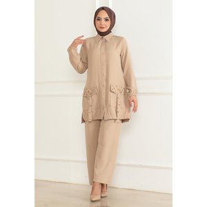 Ensemble décontracté beige mi-long 19229 Tailles 3XL et 2XL Tissu avec décoration à motifs - Product Image 1