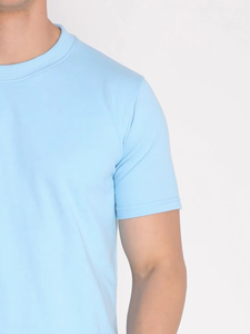 Ensemble 2 pièces pour homme avec logo personnalisé : chemise boutonnée en maille gaufrée et short - Product Image 3