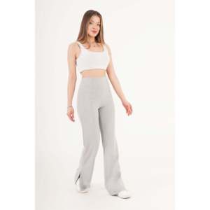 Pantalones Acampanados Grises con Abertura Lateral para Mujer al por Mayor de LUSTRIN - Elegantes Pantalones de Viscosa y Poliéster para Boutiques - Product Image 2