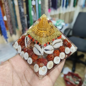 Orgone Gomti Chakra Shri Yantra Laxmi Pyramide Pour La Richesse Dhan Lakshmi Pyramide Seigneur Laxmi Pyramide Pour La Prospérité Finance Succès - Product Image 5