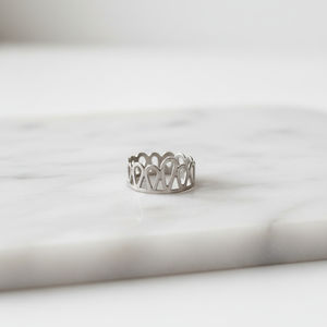 แหวนมงกุฎหัวใจประดับเงิน - ดีไซน์หัวใจฉลุลาย - Product Image 4