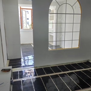 Película de <span class=keywords><strong>suelo</strong></span> calentada de grafeno ligera con estructura flexible <span class=keywords><strong>para</strong></span> una fácil instalación debajo de madera, azulejos y <span class=keywords><strong>alfombras</strong></span> - Product Image 3