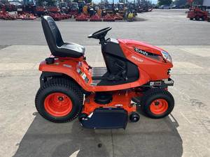 เครื่องตัดหญ้าแบบนั่งขับ Kubota GR2120 ปี 2026 – ประสิทธิภาพดีเซลขับเคลื่อนสี่ล้อ พร้อมการดูแลสนามหญ้าอย่างแม่นยำ - Product Image 4