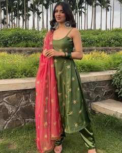 Vestido de Mujer de Georgette Sintética Pesada, Estilo Moderno, Talla Personalizada, Alta Demanda en India, para Regalo de Fiesta, Diseño Indio, Pakistaní - Product Image 1