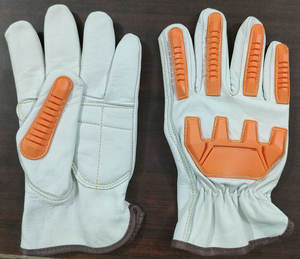 Vente en gros de gants de sécurité professionnels antidérapants de haute qualité imperméables aux chocs durables Tpr - Product Image 4